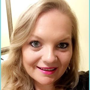 Meet your Posher, Melony